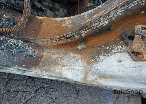 1998 Jaguar Xk8 из США, поврежденный, VIN SAJGX5243WC030397